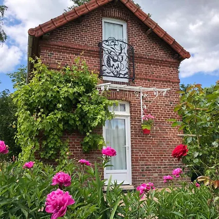 Сasa de vacaciones Maison Piscine Chauffe Couverte Prive Jardin Parc Riviere Collines *
